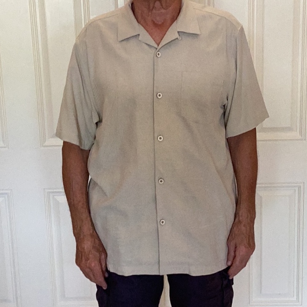 Tommy Bahama’s men’s shirt